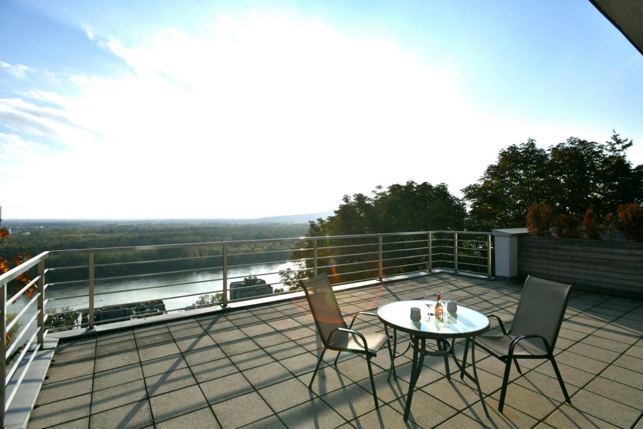 River View Apartments Hotel Bratislava Eksteriør bilde