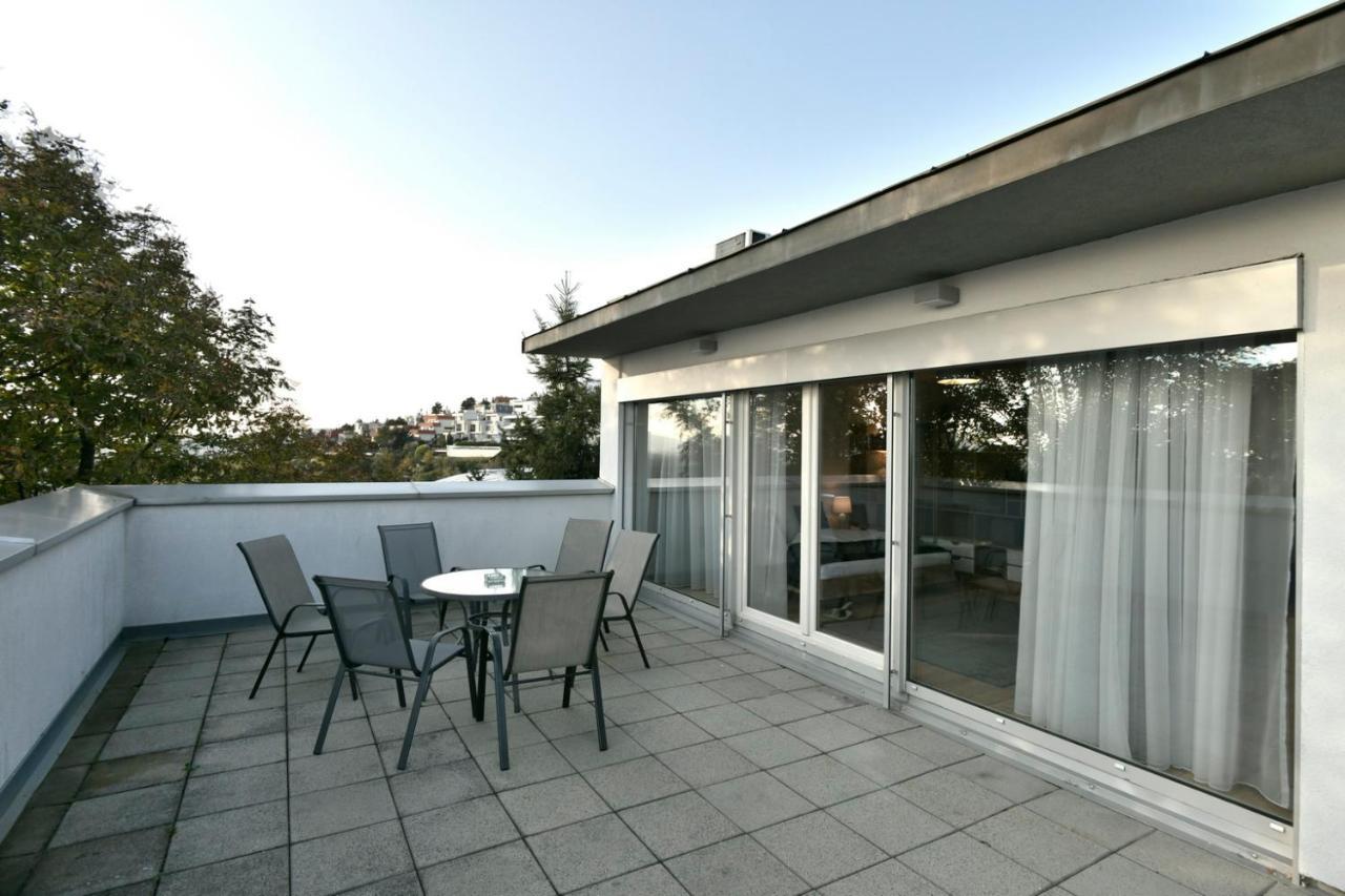 River View Apartments Hotel Bratislava Eksteriør bilde