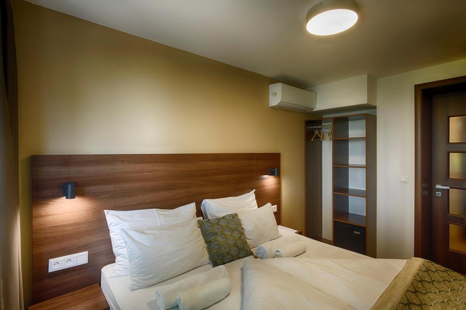 River View Apartments Hotel Bratislava Eksteriør bilde